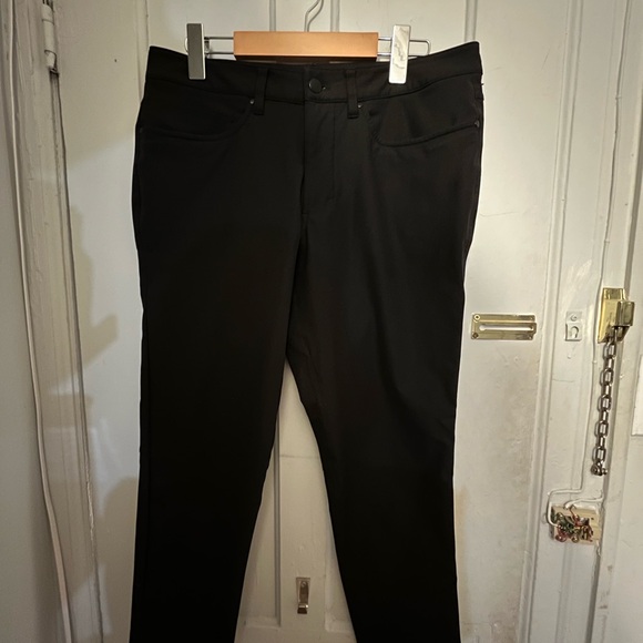 Lululemon ABC Trousers (Black, 31 Waist) - Picture 2 of 8